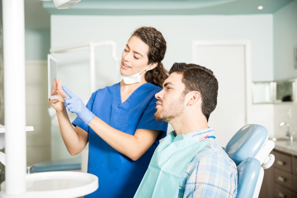 Prima visita dal dentista adulti