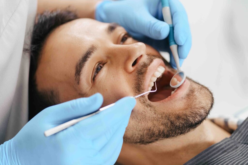 prima visita dal dentista: serve l'anestesia